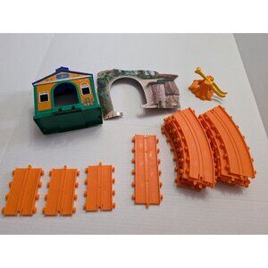 Jim Henson PBS Dinosaur Train set tracks station cutout hub jack 21 pieces
